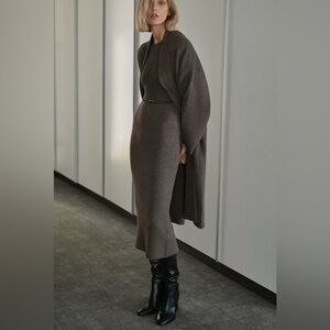 2 PIECES Zara Elegant Belted Midi Brown Knit Dress + Zara long knit coat
